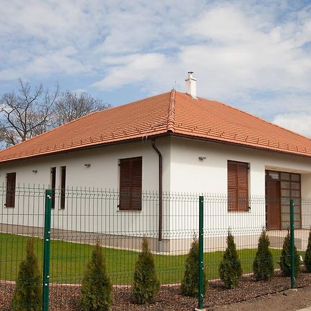 Kakasszeki Vendeghaz Hotel Székkutas Exterior foto