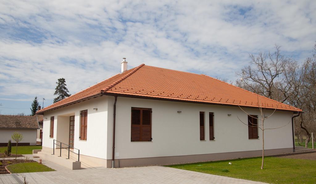 Kakasszeki Vendeghaz Hotel Székkutas Exterior foto